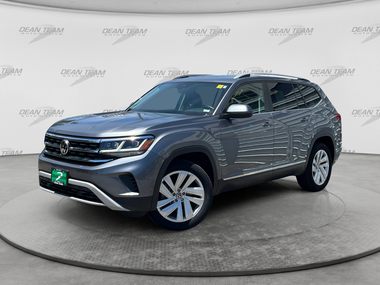 Used 2021 Volkswagen Atlas SEL FWD image 3