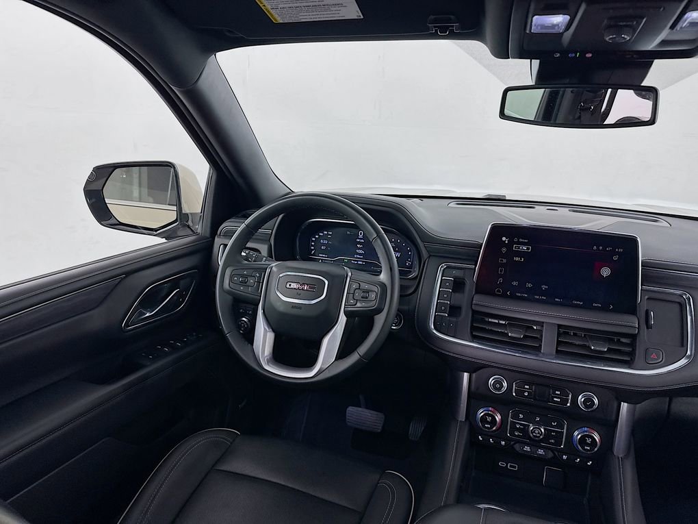 Used 2024 GMC Yukon SLT image 39