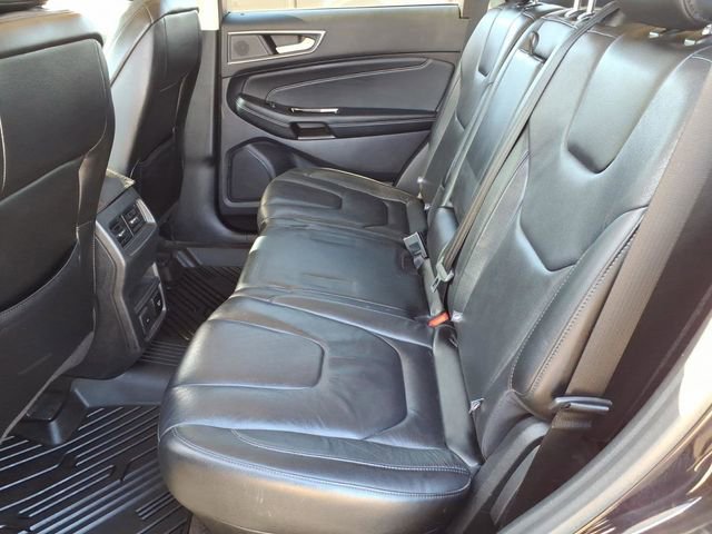 Used 2020 Ford Edge Titanium image 14