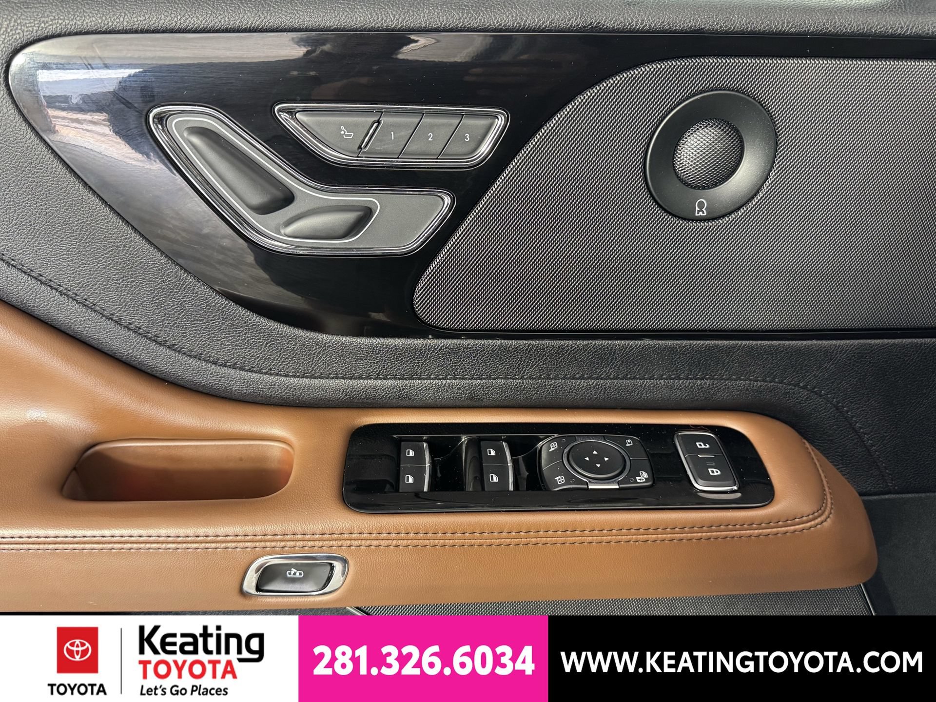 Used 2022 Lincoln Aviator Reserve w/ Elements Package Plus RWD image 12
