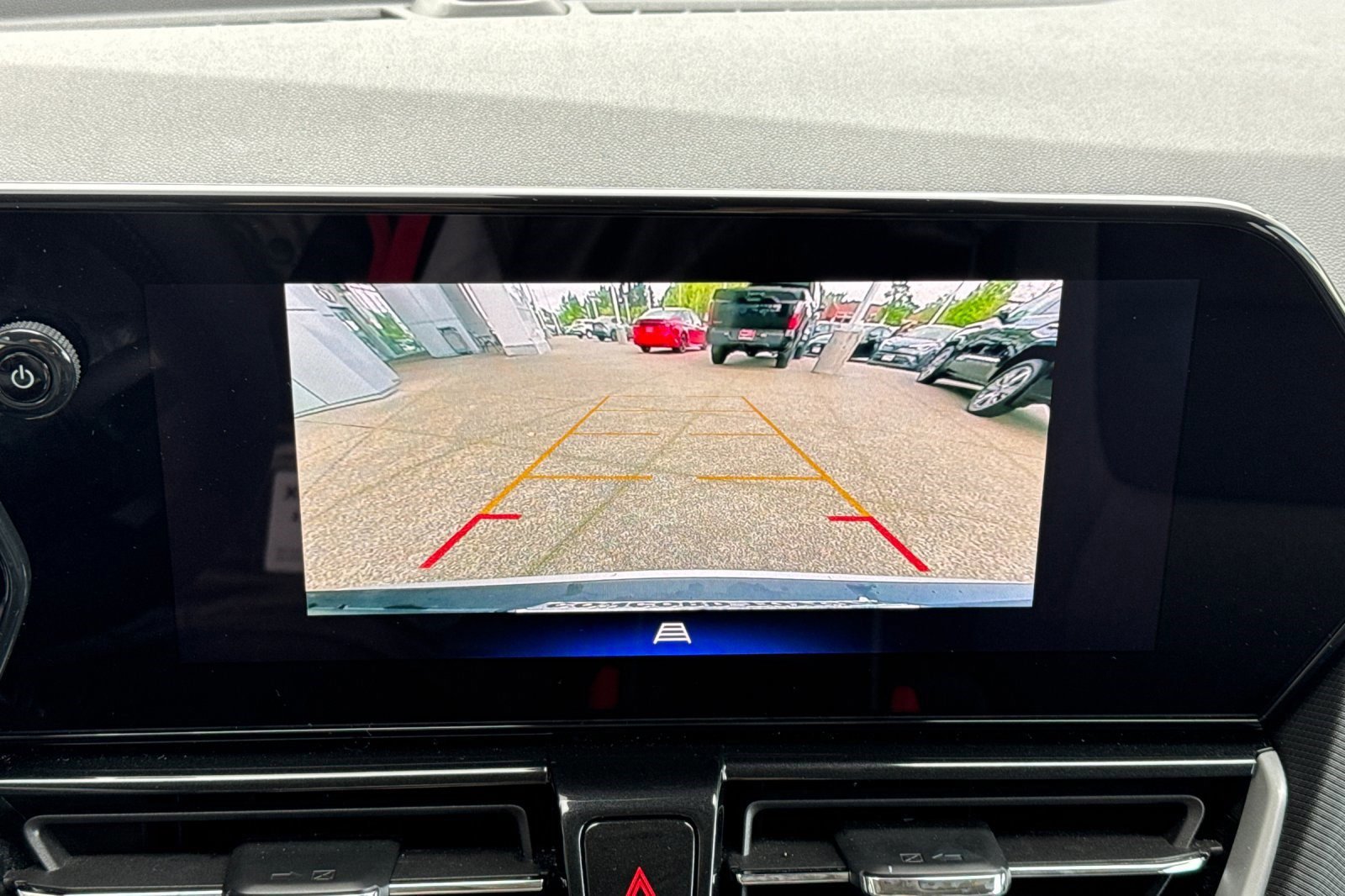 Used 2025 Chevrolet TrailBlazer LT image 17