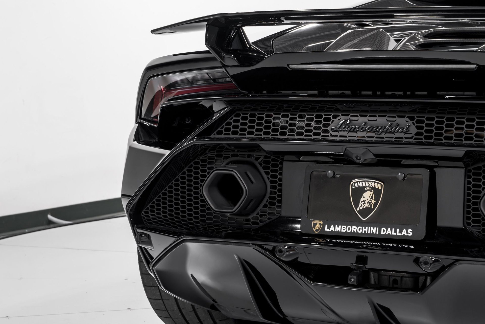 Used 2023 Lamborghini Huracan Tecnica image 50