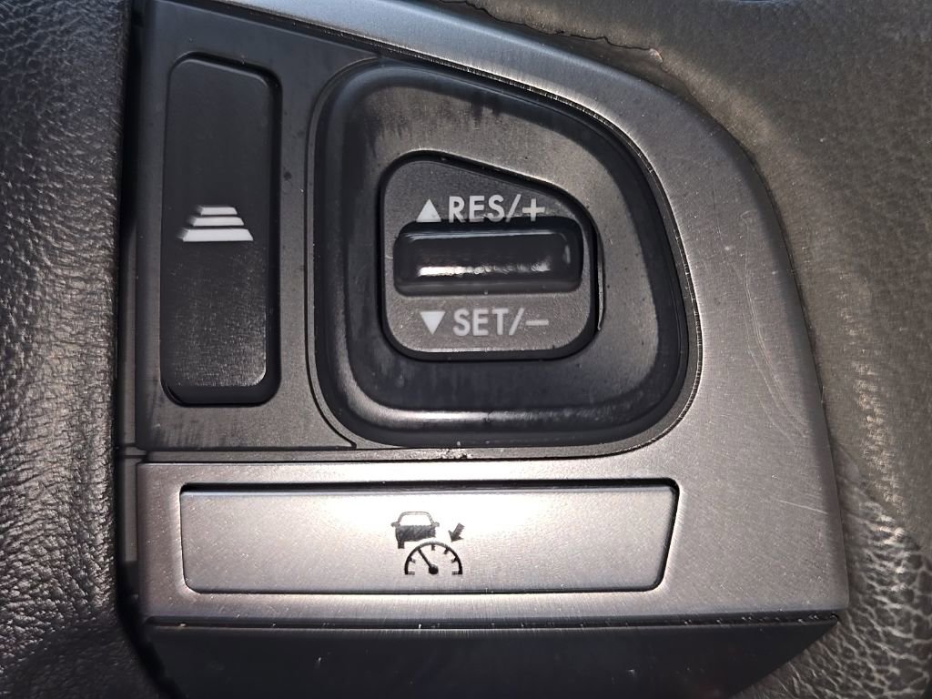 Used 2016 Subaru Crosstrek 2.0i Premium image 12