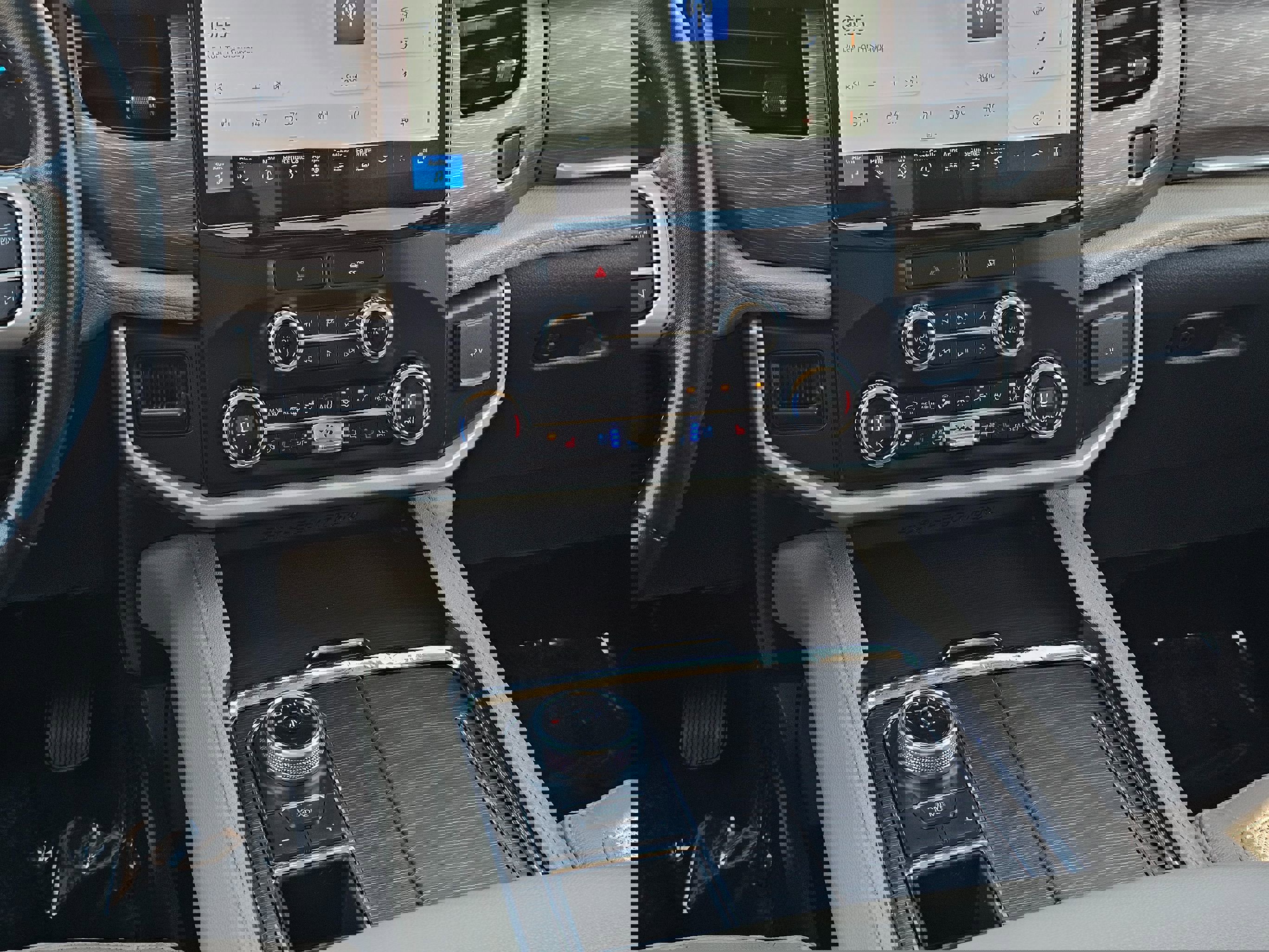 Used 2023 Ford Expedition Limited image 27