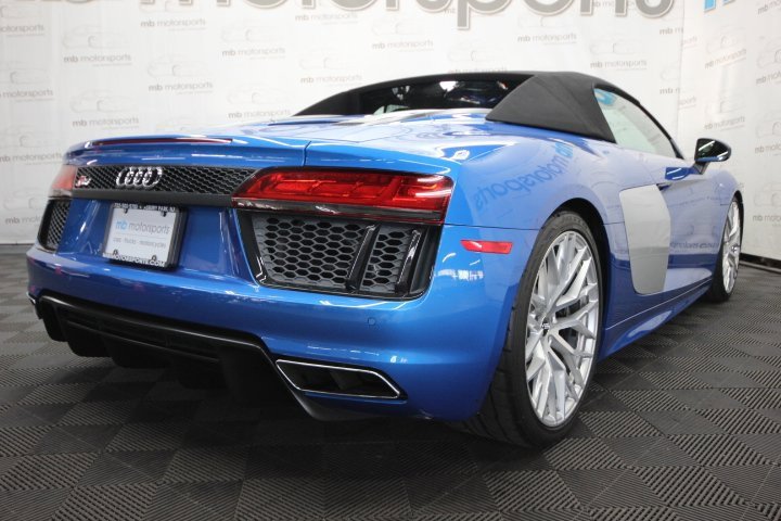 Used 2018 Audi R8 V10 image 10
