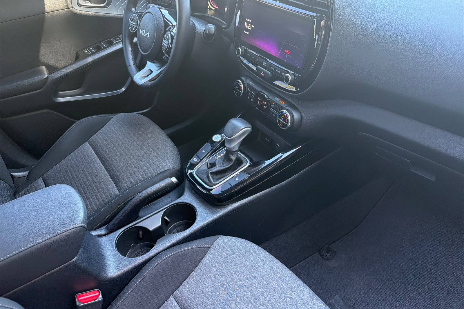 Certified 2023 Kia Soul EX FWD image 13