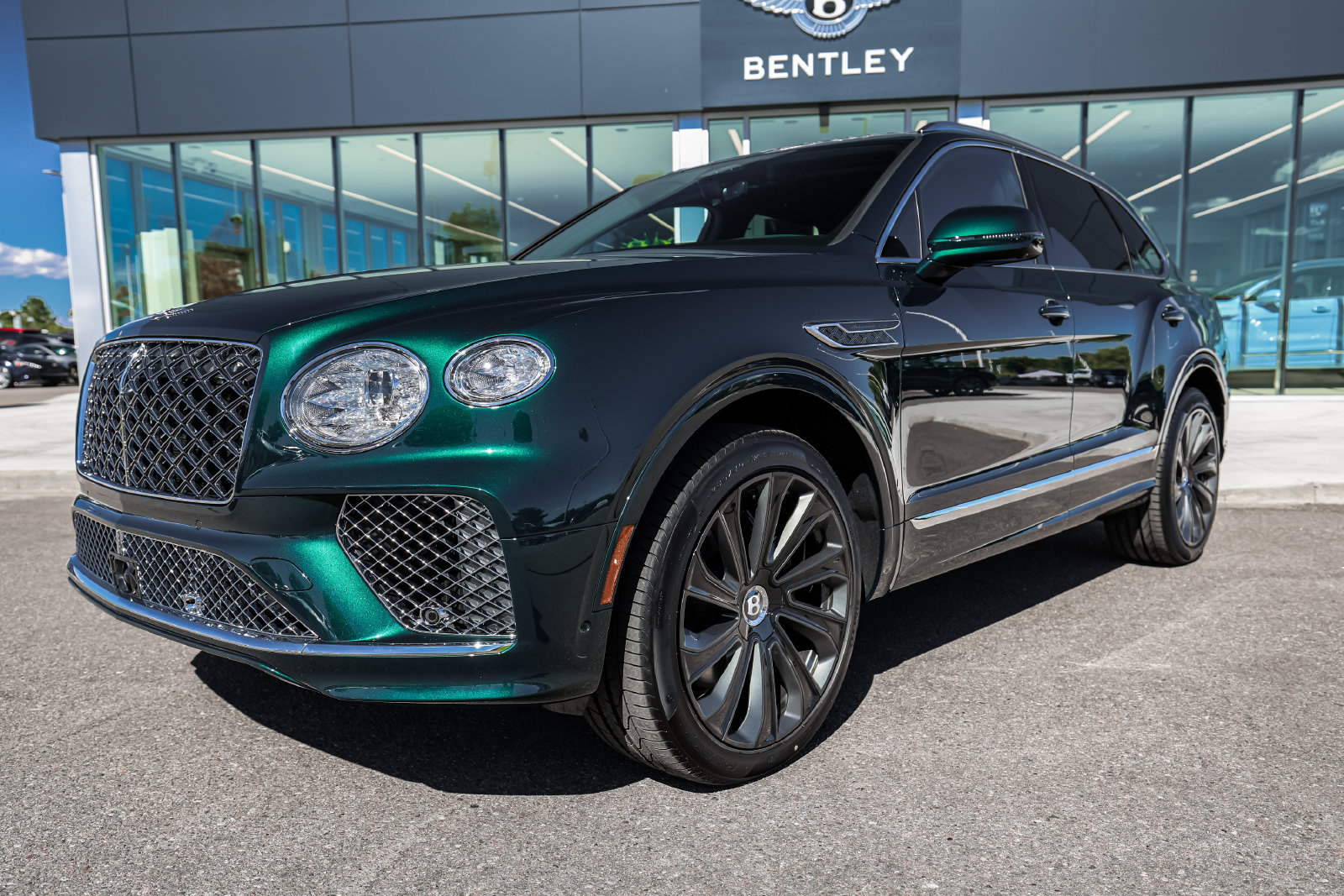New 2027 Bentley Bentayga AWD/4WD image 21