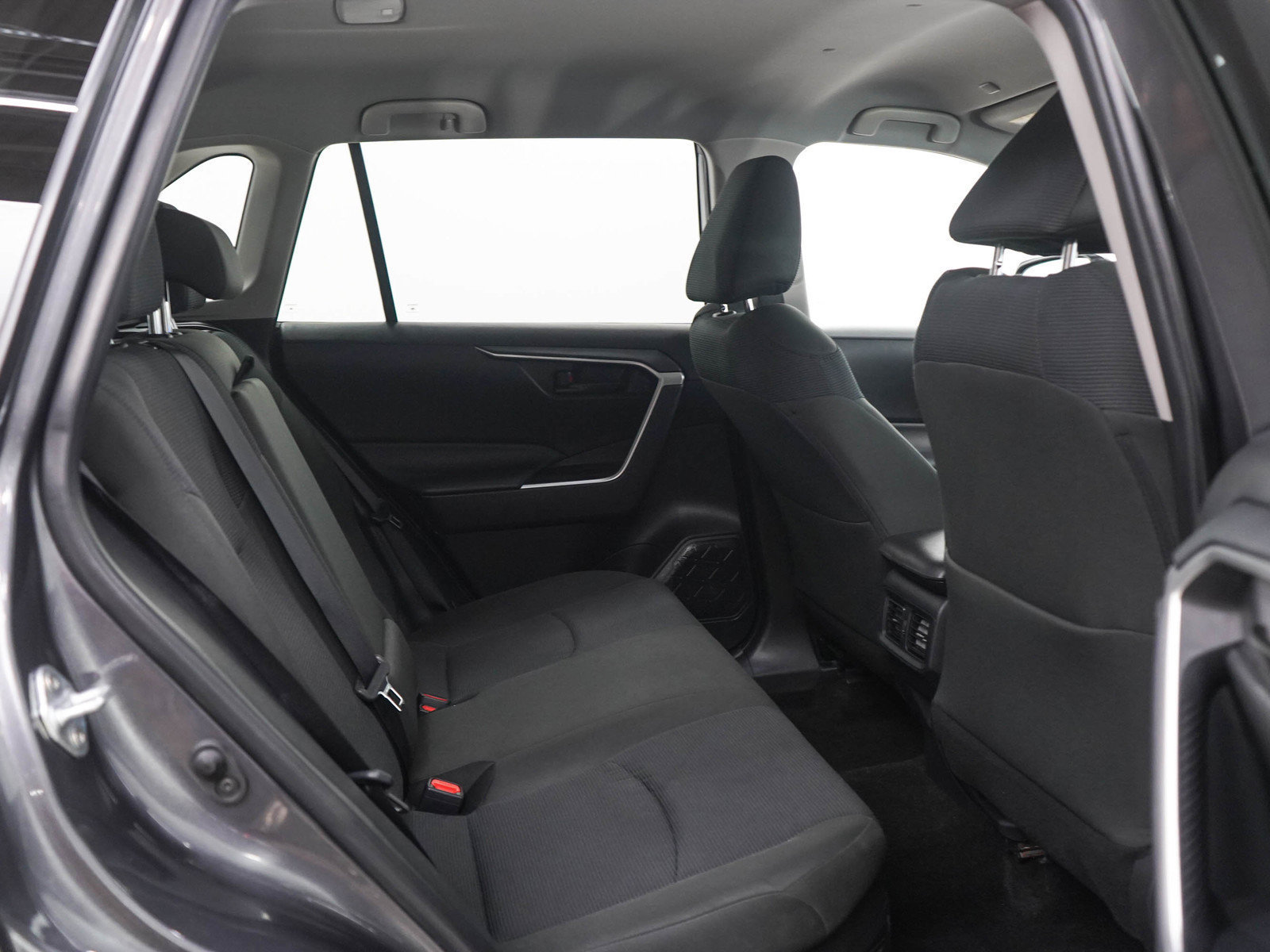 Used 2025 Toyota RAV4 LE AWD/4WD image 12