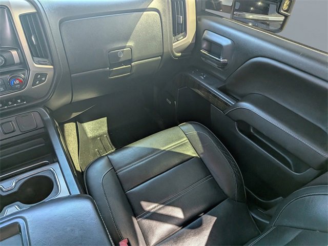 Used 2015 GMC Sierra 2500 Denali w/ Duramax Plus Package image 17