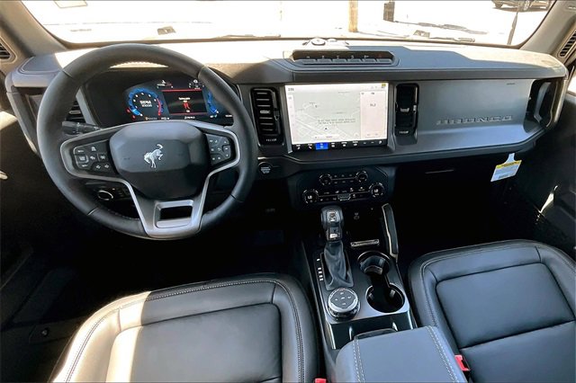 New 2025 Ford Bronco Badlands image 5