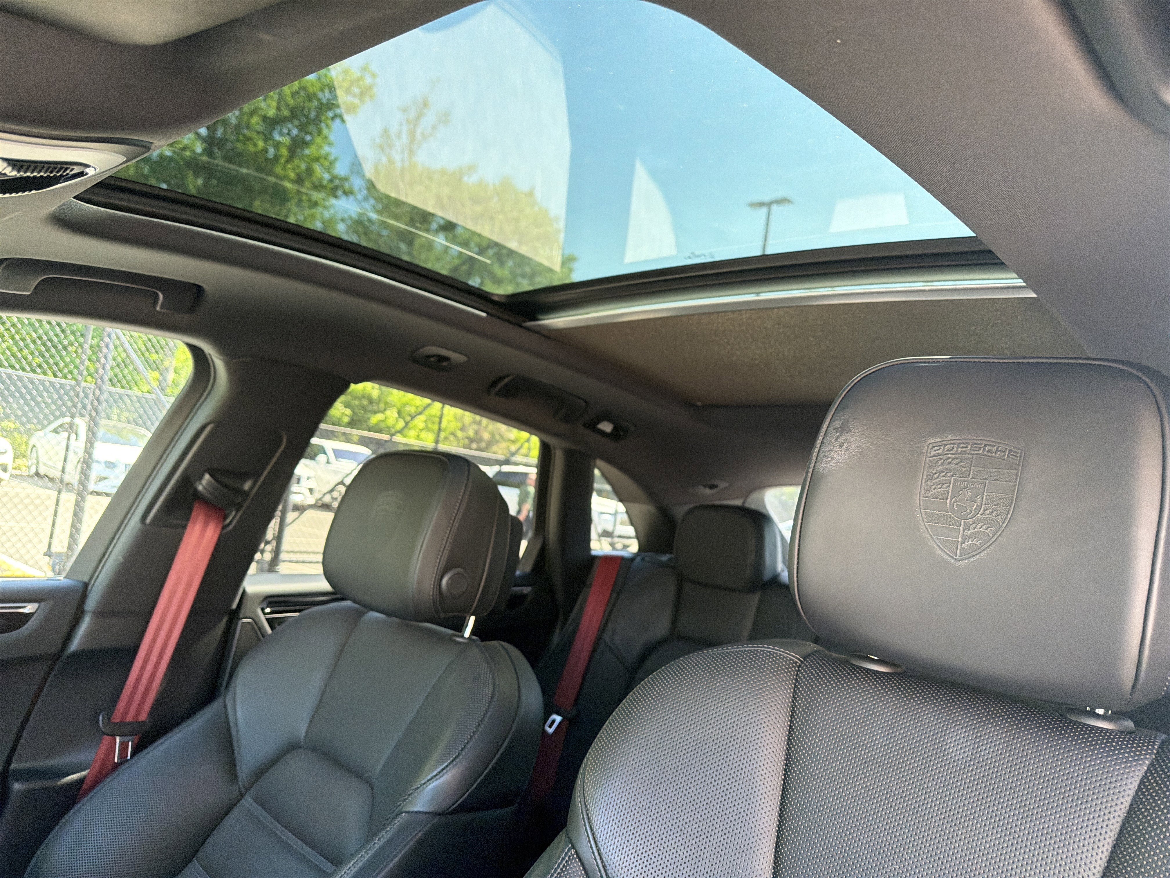Used 2023 Porsche Macan S AWD/4WD image 16
