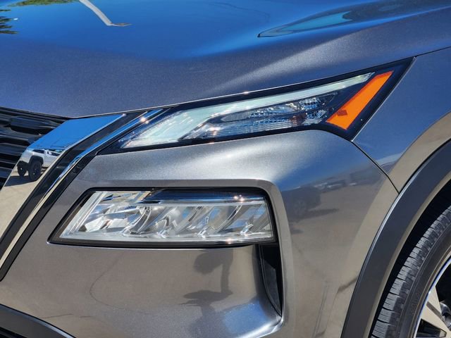 Used 2023 Nissan Rogue SV AWD/4WD image 6