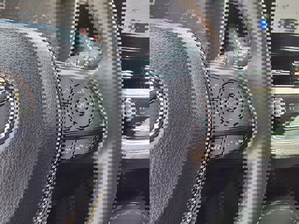 Used 2024 Toyota Corolla SE image 18