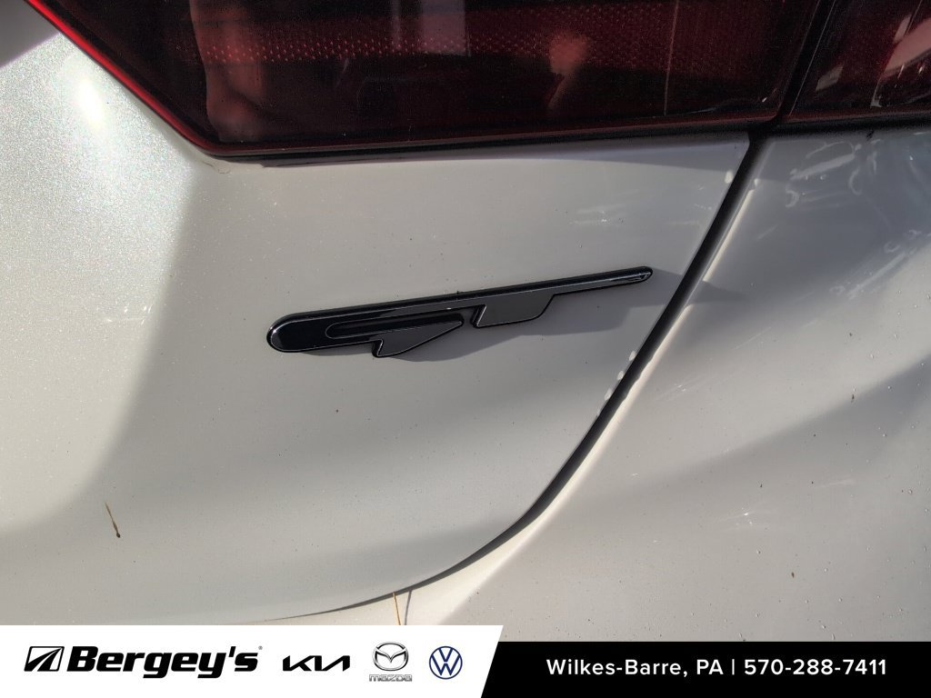 Used 2021 Kia Forte GT FWD image 11