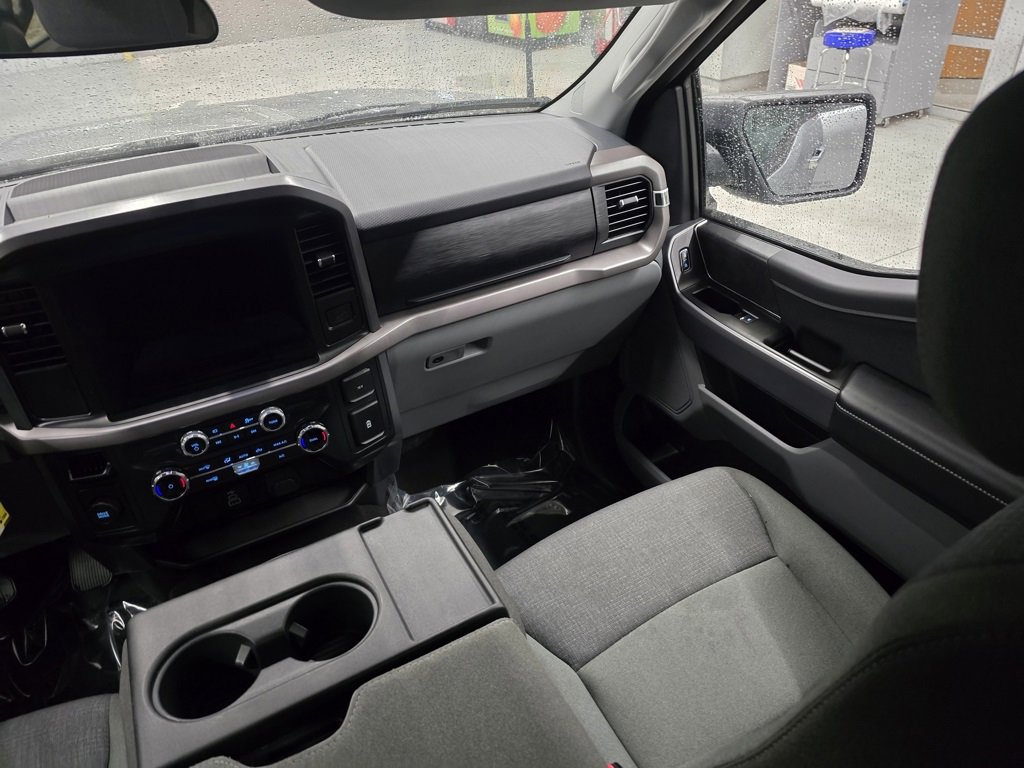 Used 2025 Ford F150 XLT w/ Equipment Group 301A Standard image 40