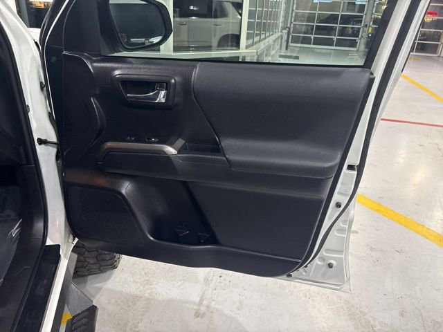 Used 2020 Toyota Tacoma TRD Sport w/ TRD Premium Sport Package image 36