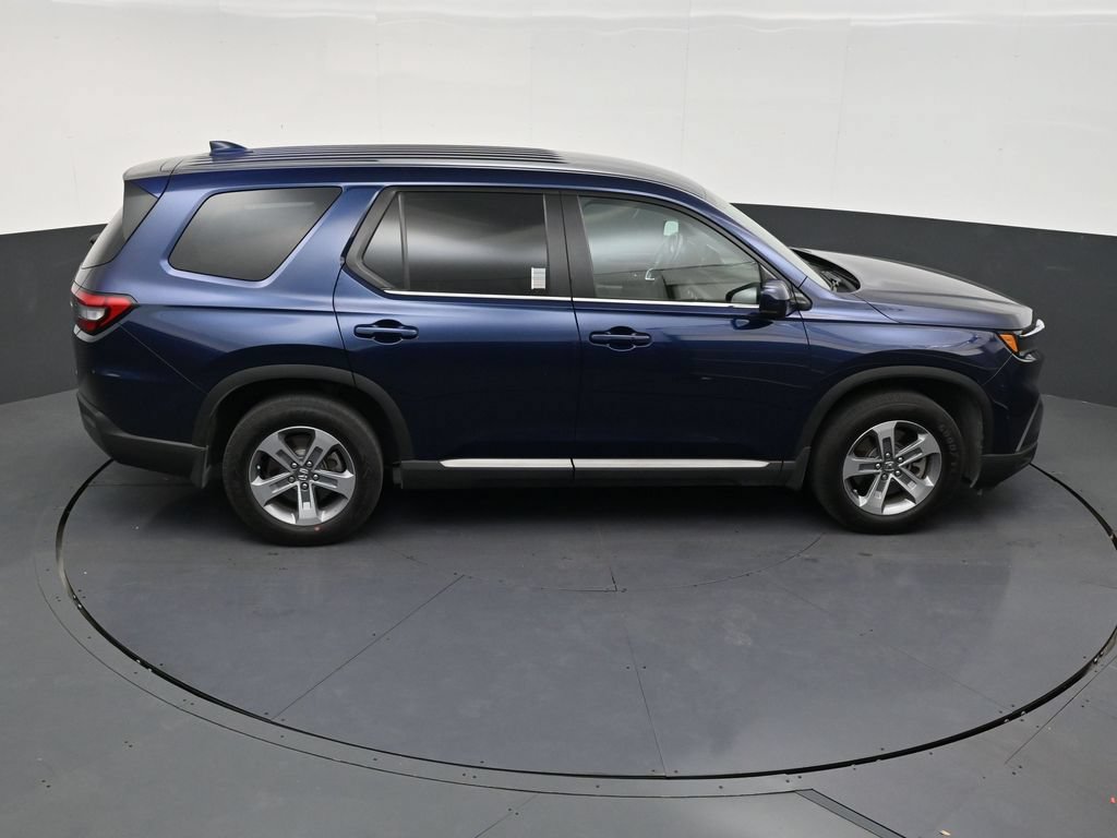 Used 2025 Honda Pilot EX-L image 15