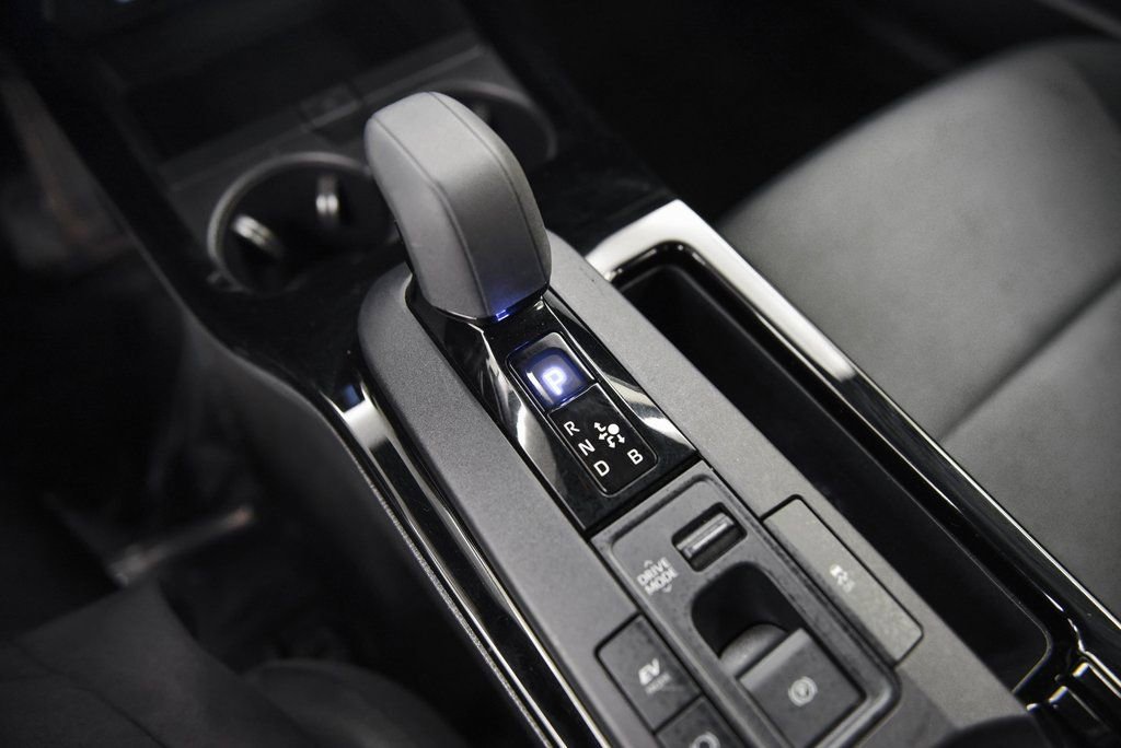 Used 2023 Toyota Prius LE image 21