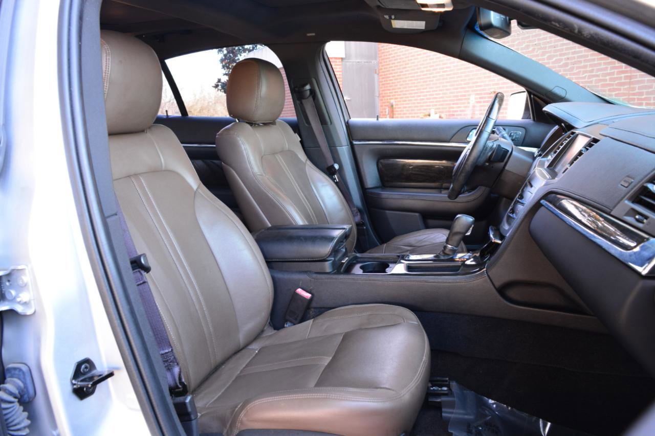 Used 2013 Lincoln MKS image 17
