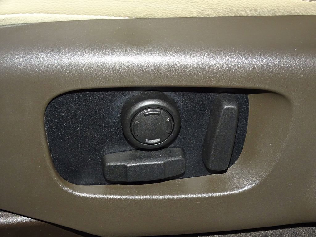 Used 2018 Land Rover Range Rover Sport SE image 21