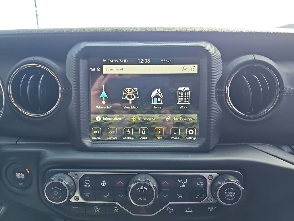 Used 2023 Jeep Wrangler Altitude image 27