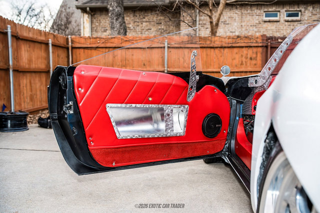 Used 1991 Chevrolet Corvette Coupe image 34