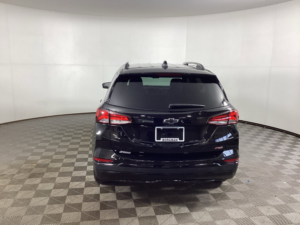 Used 2024 Chevrolet Equinox RS w/ RS Leather Package AWD/4WD image 3