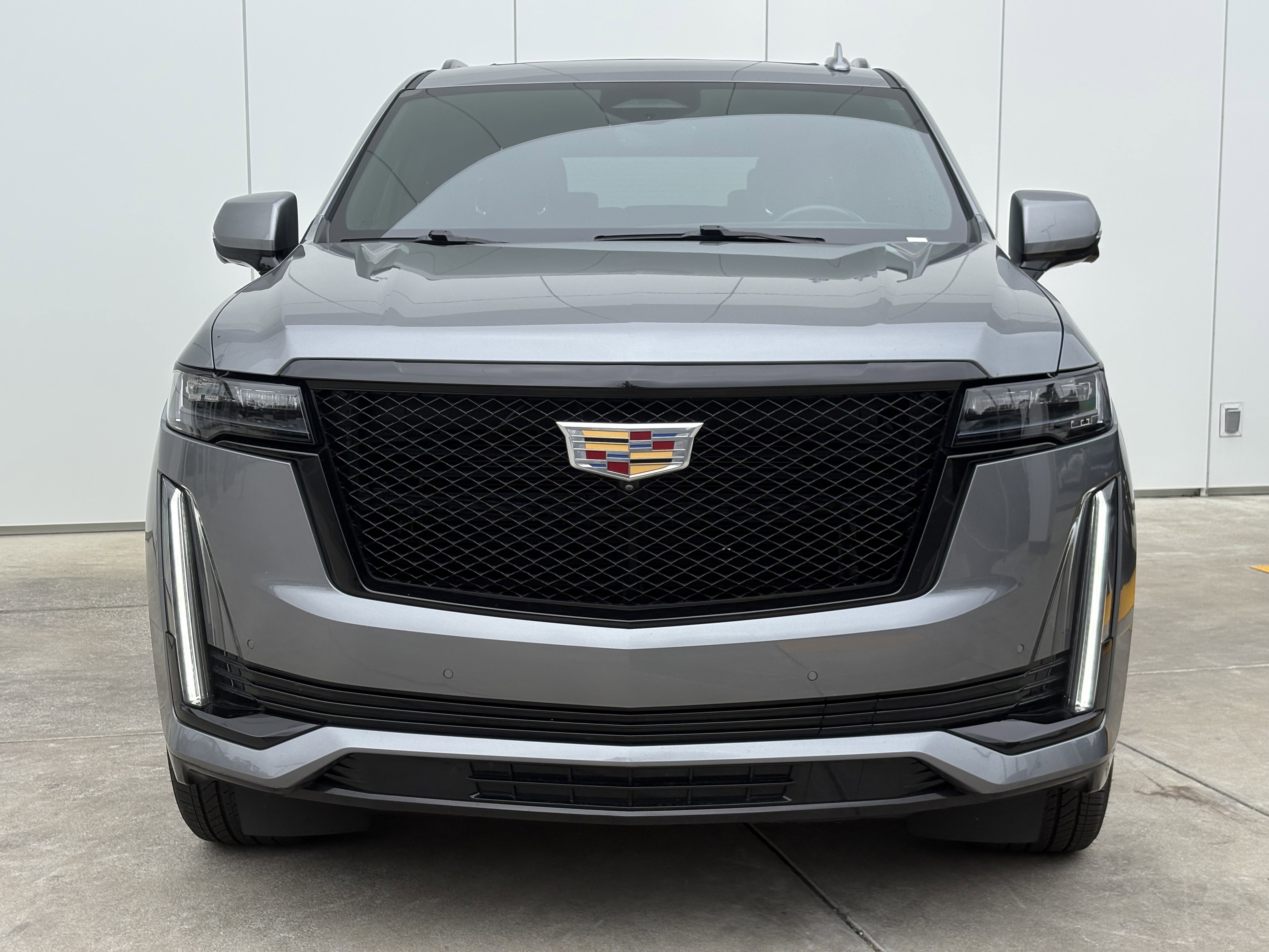 Used 2021 Cadillac Escalade Sport AWD/4WD image 3