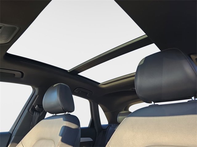 Used 2017 Audi Q3 2.0T Premium image 32