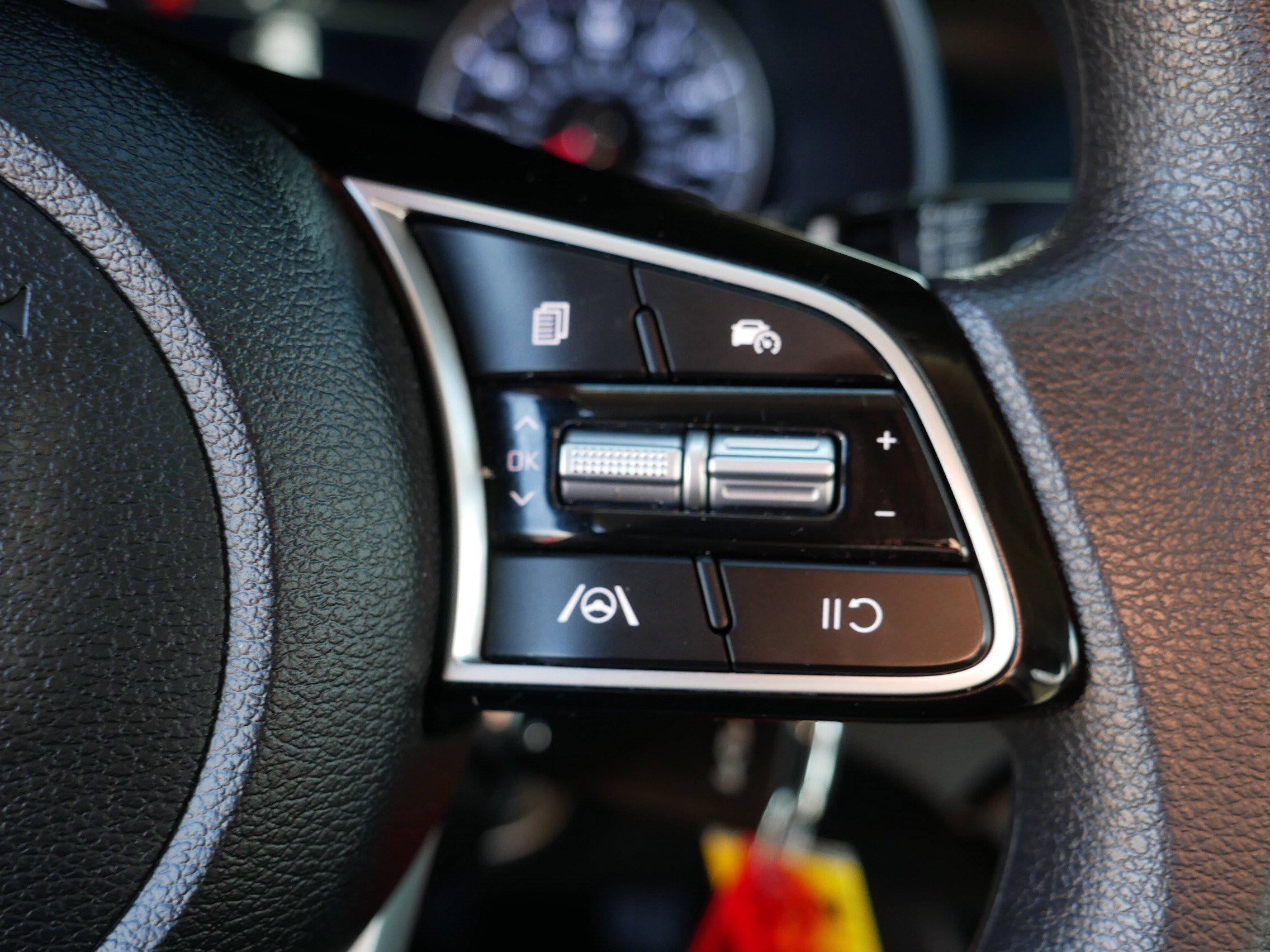 Certified 2024 Kia Forte LXS w/ LXS Technology Package image 29