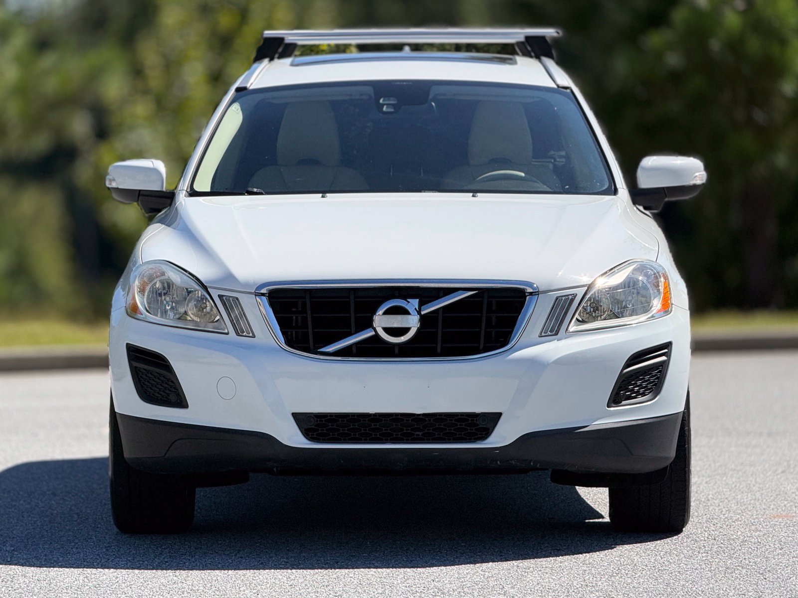 Used 2011 Volvo XC60 T6 AWD/4WD image 3