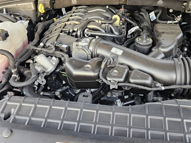 Used 2025 Jeep Grand Cherokee Laredo X image 22