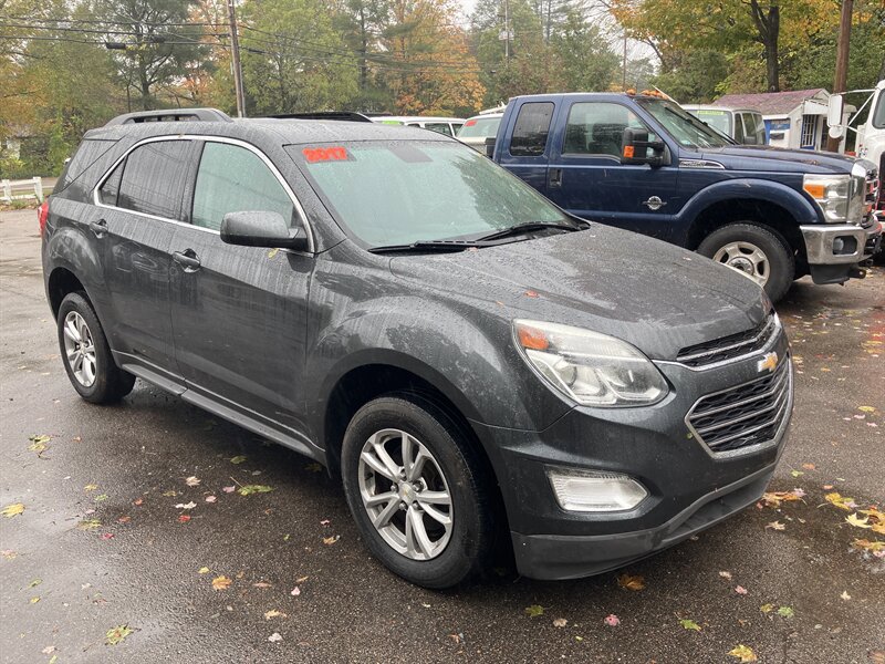 Used 2017 Chevrolet Equinox LT AWD/4WD image 5