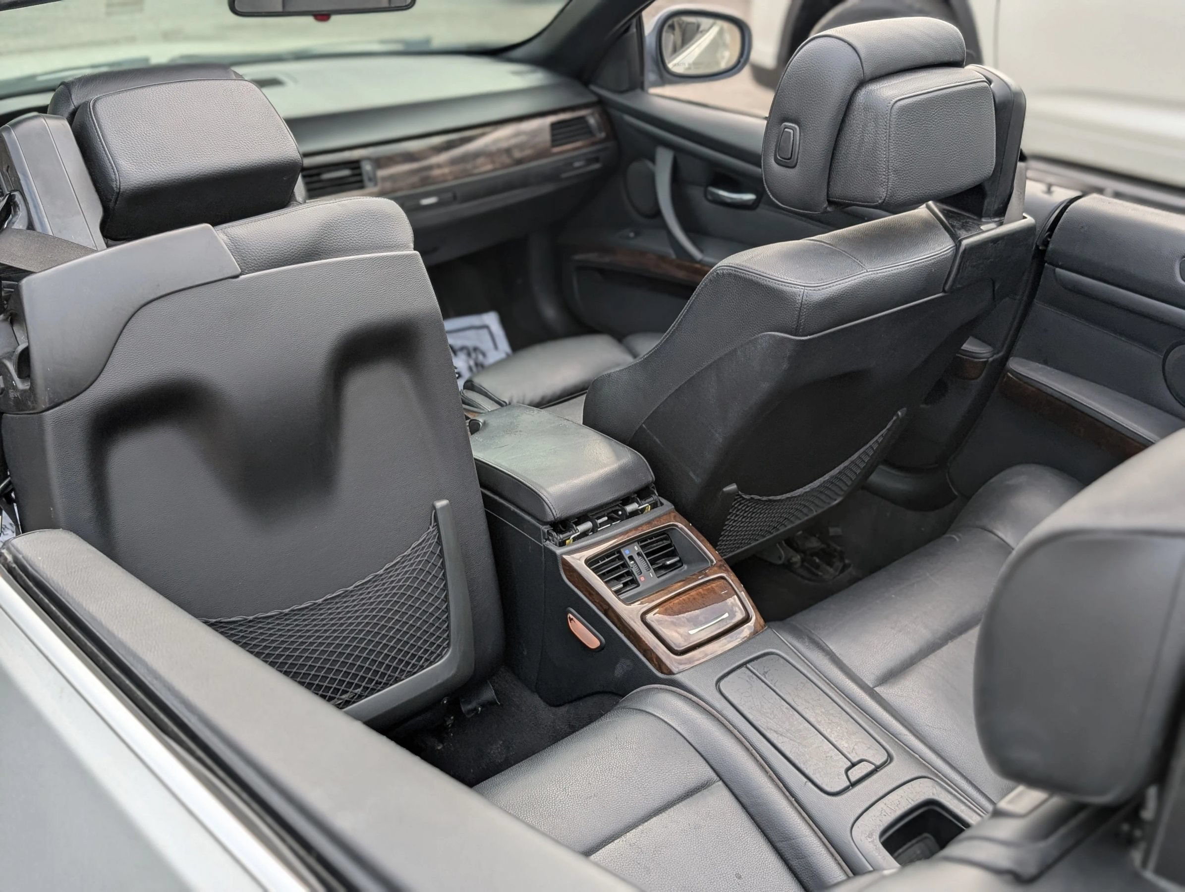 Used 2010 BMW 335i Convertible RWD image 17