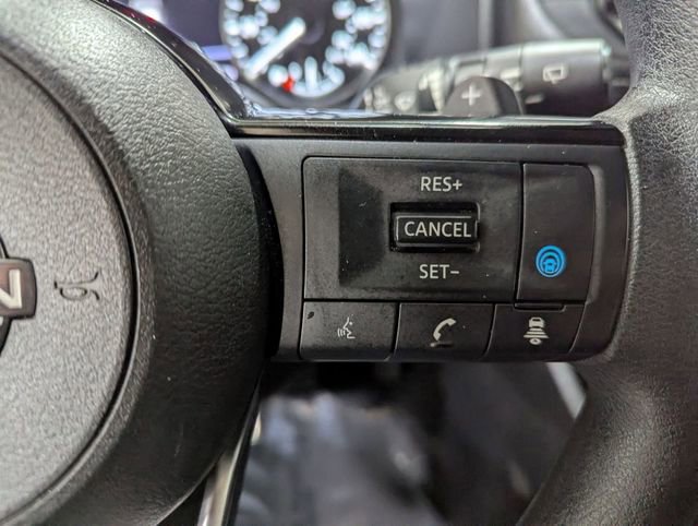 Used 2023 Nissan Rogue SV image 20