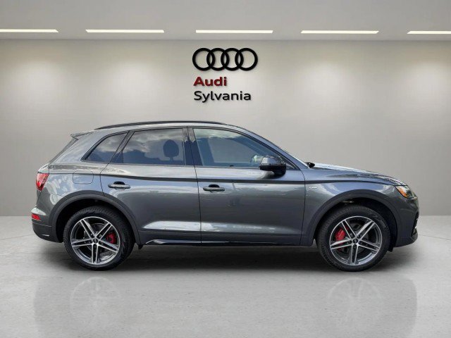 Certified 2025 Audi Q5 e Premium Plus w/ Premium Plus Package AWD/4WD image 8