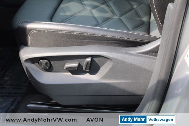 Used 2024 Volkswagen Atlas SE AWD/4WD image 21