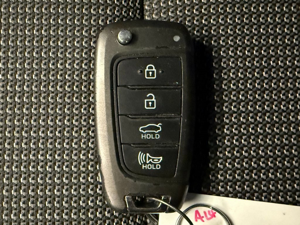 Used 2020 Hyundai Accent SE image 18