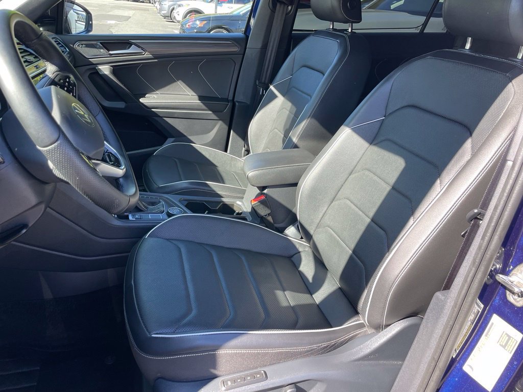 Used 2023 Volkswagen Tiguan SEL R-Line AWD/4WD image 7