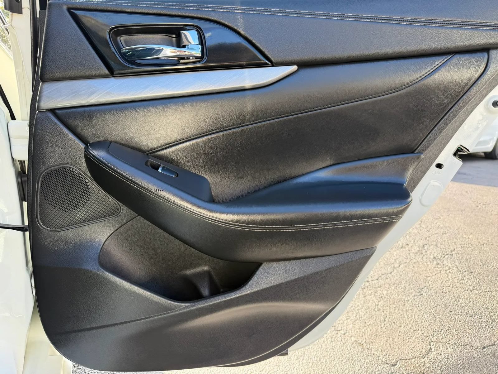 Used 2017 Nissan Maxima 3.5 SV FWD image 26