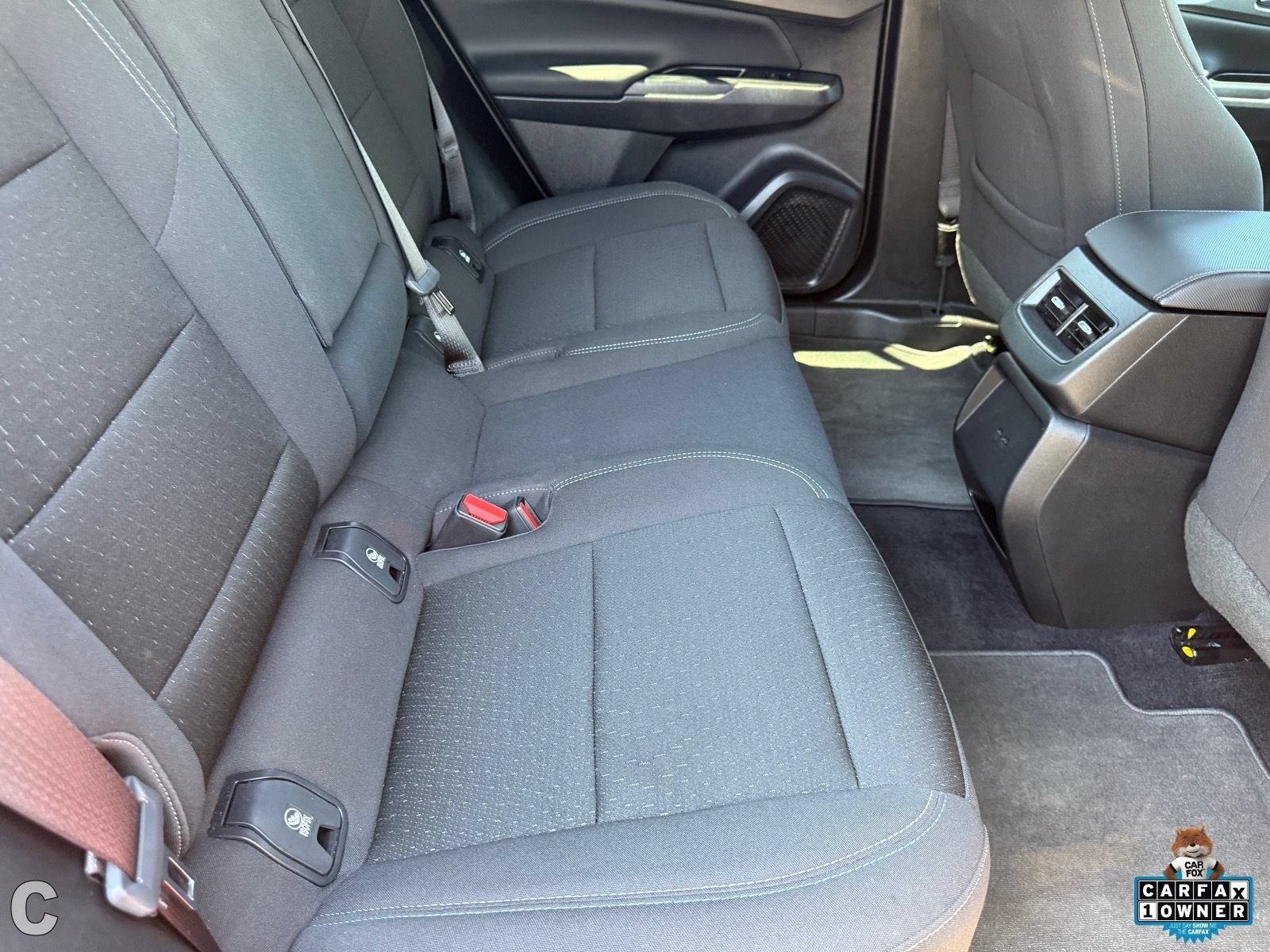 Certified 2025 Chevrolet Equinox EV LT FWD image 28