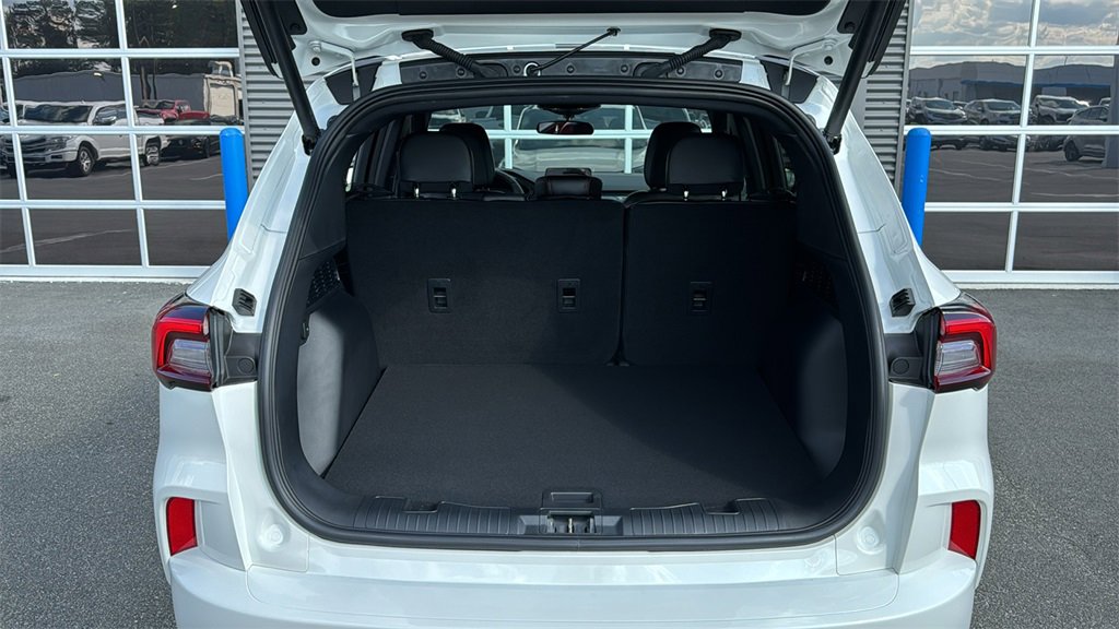 New 2024 Ford Escape ST-Line w/ Equipment Group 301A image 6