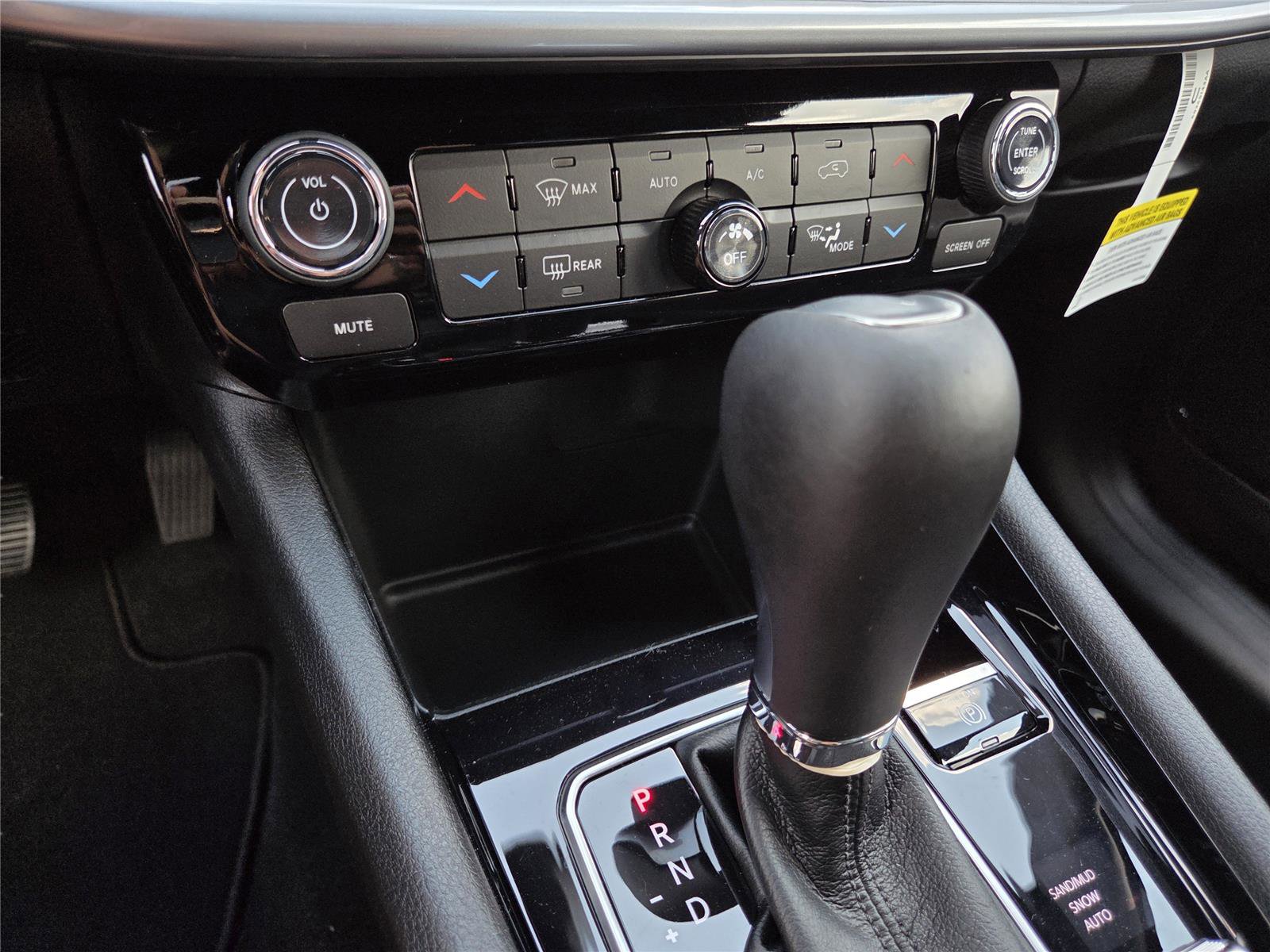 New 2026 Jeep Compass Limited image 15