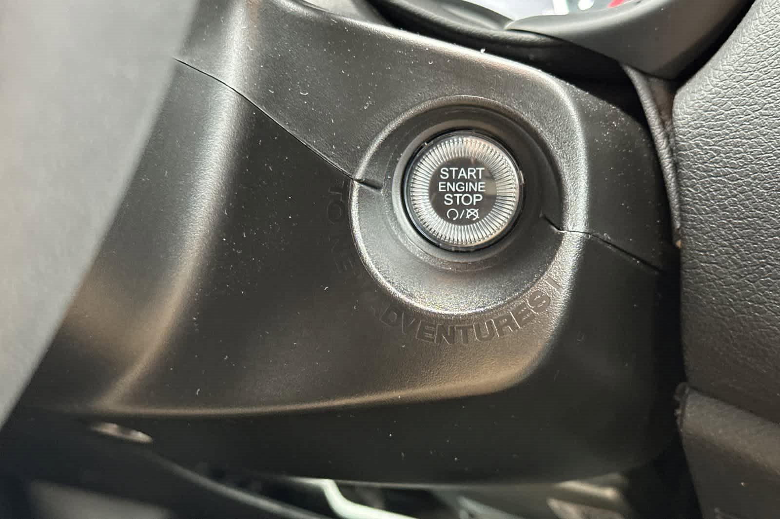 Used 2023 Jeep Renegade Altitude image 23