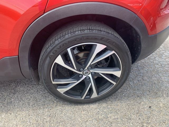 Used 2019 Volvo XC40 T5 R-Design image 38