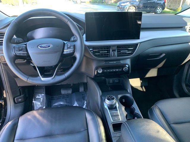 Used 2024 Ford Escape Platinum AWD/4WD image 17
