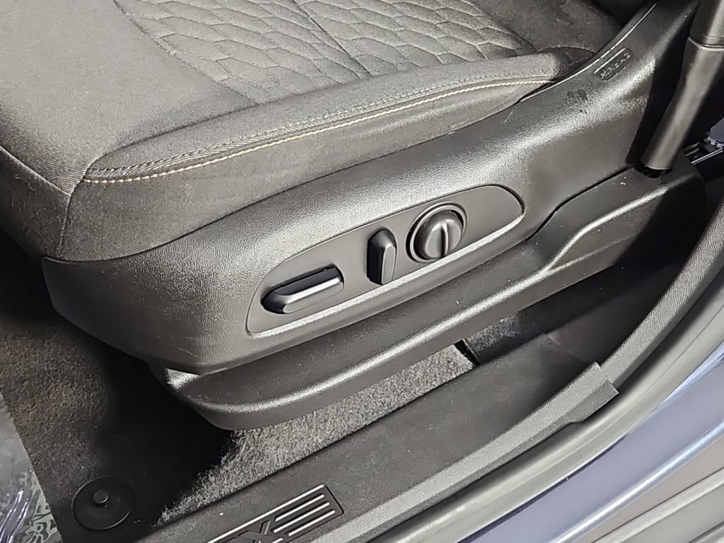 Used 2019 Chevrolet Equinox LT image 22