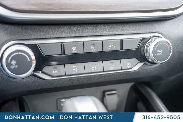 Used 2024 Nissan Altima 2.5 SV image 10