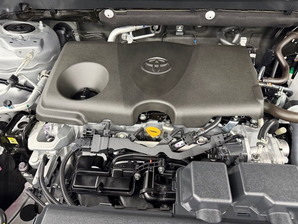 Certified 2025 Toyota RAV4 LE FWD image 38
