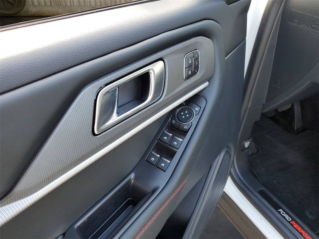 Certified 2025 Ford Explorer ST image 15